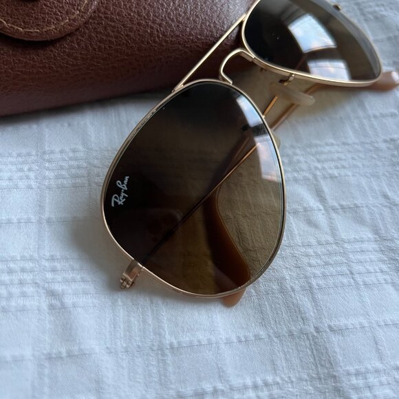 Ray-Ban Aviator Classic Sunglasses - Picture 4 of 4